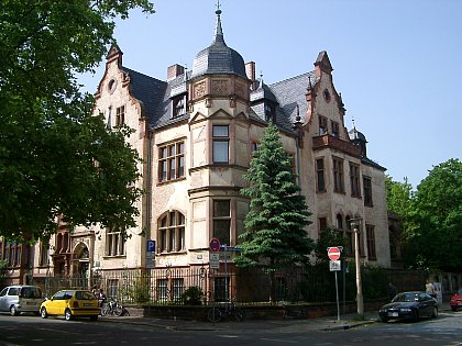 Sprachenzentrum, August-Bebel-Straße 13 c